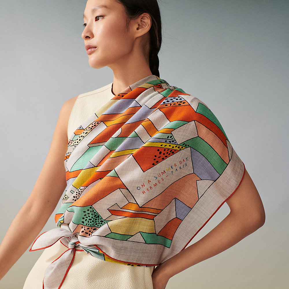 On a Summer Day giant triangle | Hermès Canada